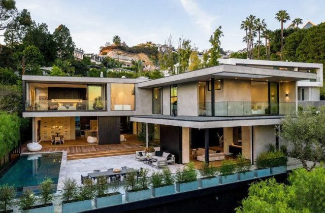 The House Where Charli D'amelio's Parents Lives - Inside