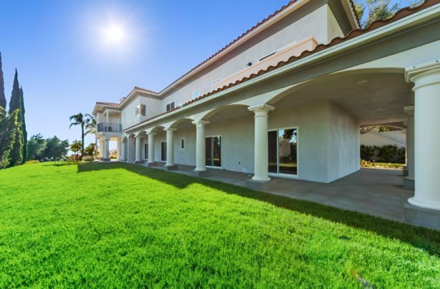 Hype House Moorpark Mansion California Outside