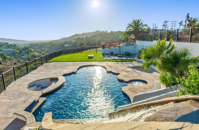 Hype House Moorpark Mansion California Outside