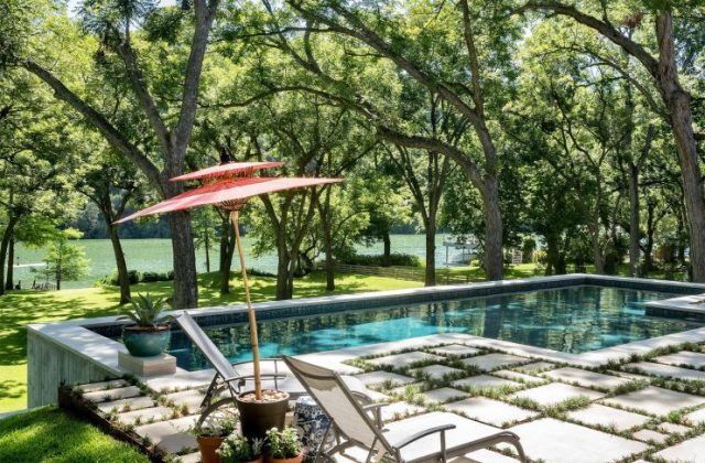 Joe Rogan's Lived House Austin Outside