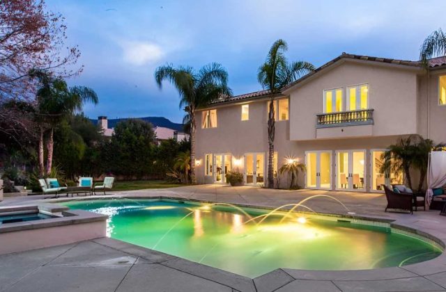 Sarah Jakes Roberts' House Outside
