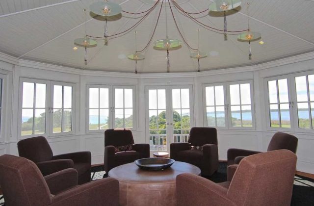 Barack Obama's Martha Vinyard Island House Inside