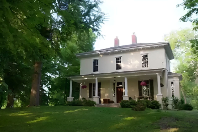 Dave Chappelle's Yellow Springs House Outside