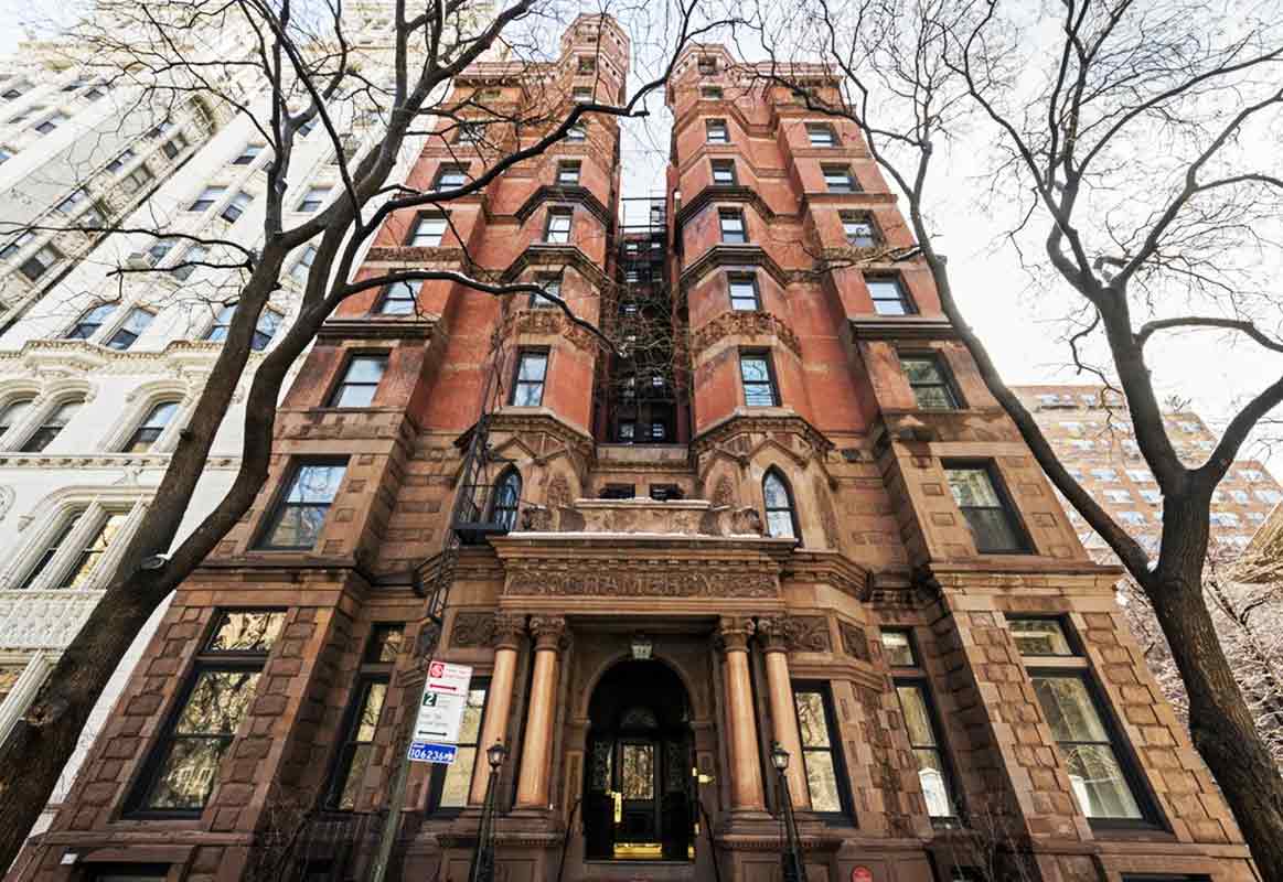 
34 Gramercy Park E Building Apartment Exterior in NYC