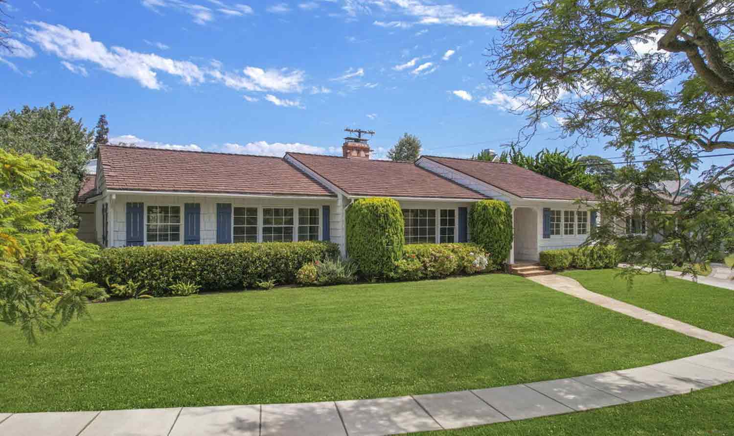 Adam Sandler's newly owned house outside (Pacific Palisades, LA, CA)