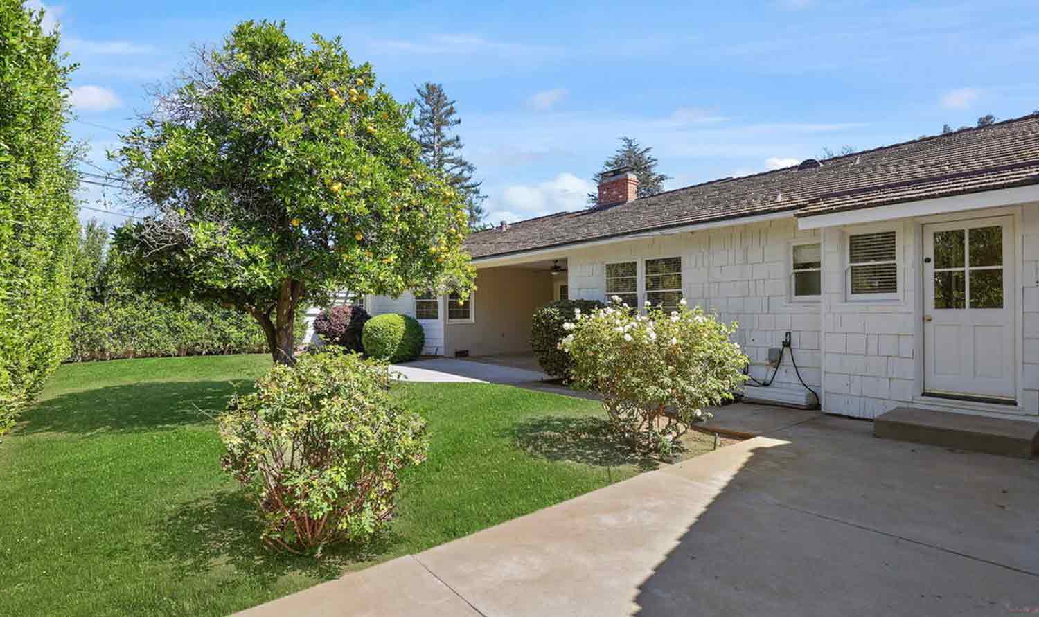Adam Sandler's newly owned house outside (Pacific Palisades, LA, CA)