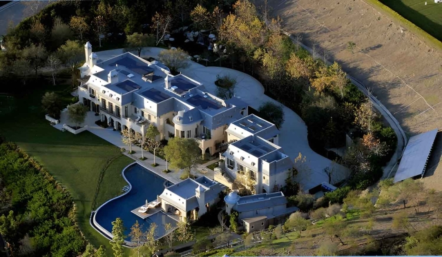 Dr. Dre's House Outside/Exterior in Brentwood, Los Angeles, California