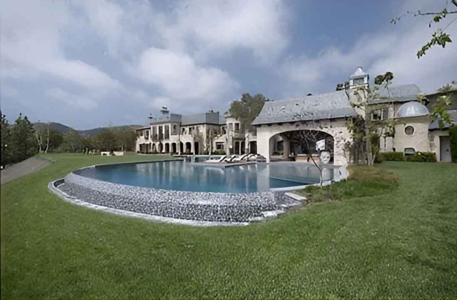 Dr. Dre's House Outside/Exterior in Brentwood, Los Angeles, California