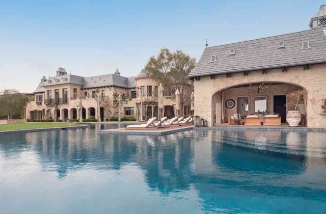 Dr. Dre's House Outside/Exterior in Brentwood, Los Angeles, California