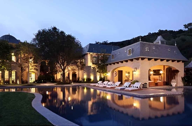 Dr. Dre's House Outside/Exterior in Brentwood, Los Angeles, California