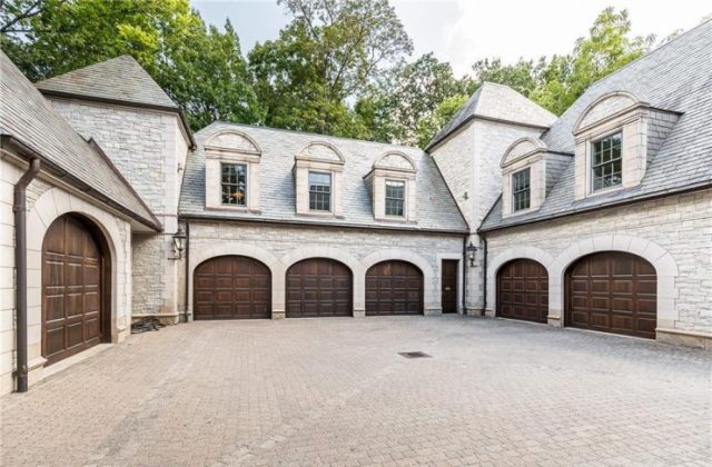 Travis Kelce's House Leawood Kansas 11541-Cherokee-Ct