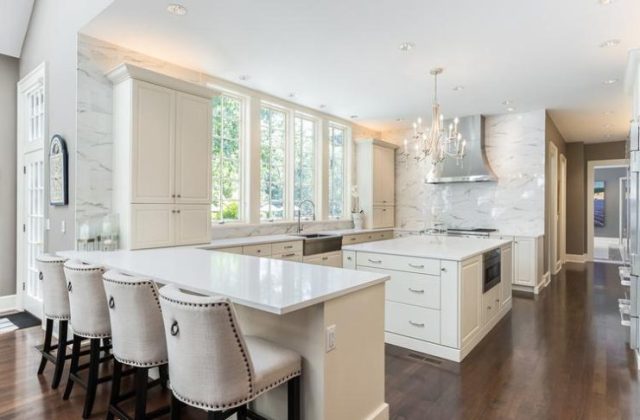 Travis Kelce's House Leawood Kansas 11541-Cherokee-Ct