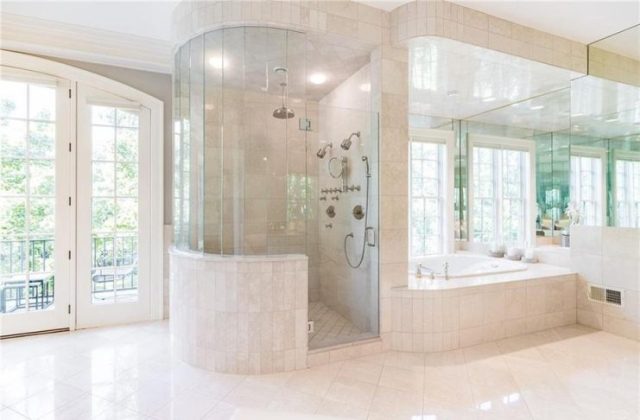 Travis Kelce's House Leawood Kansas 11541-Cherokee-Ct