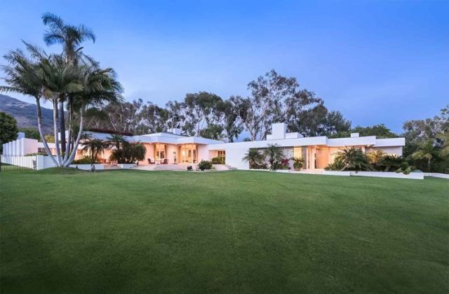 Simon Cowell House Outside