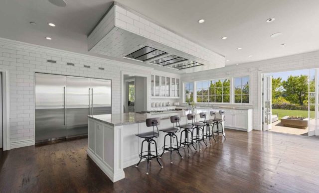 2230 Weybridge Ln Bel Air LA - Gordon Ramsay House Kitchen Inside