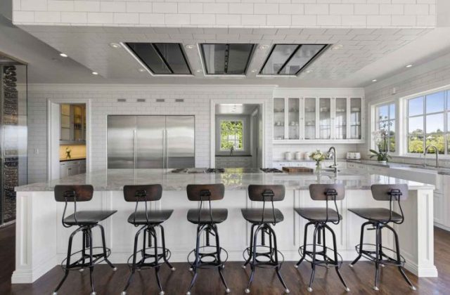 2230 Weybridge Ln Bel Air LA - Gordon Ramsay House Kitchen Inside