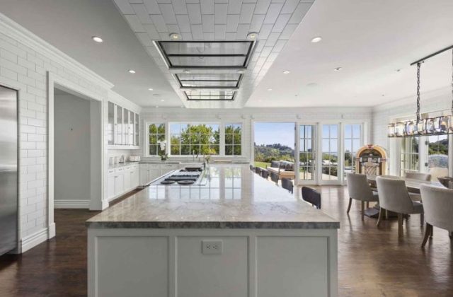 2230 Weybridge Ln Bel Air LA - Gordon Ramsay House Inside