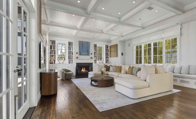 2230 Weybridge Ln Bel Air LA - Gordon Ramsay House Inside
